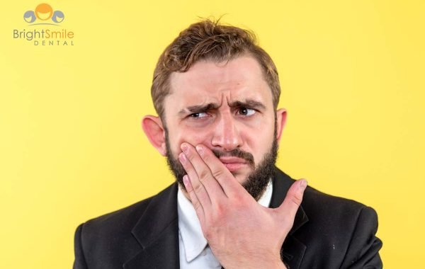 does-a-dental-implant-hurt-1